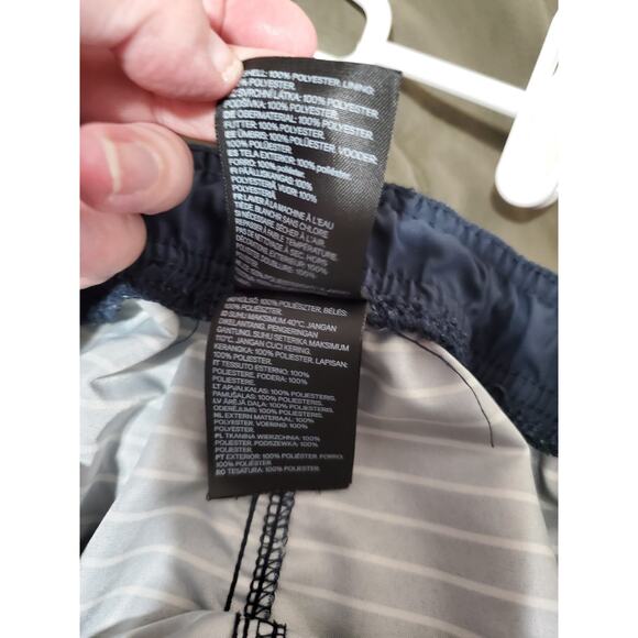 H&M Men’s Swim Shorts – Size M – Nautical Stripe, Mesh Lined - Picture 5 of 5